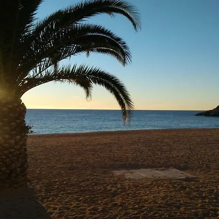 Enric Granados With Sea View Apartment